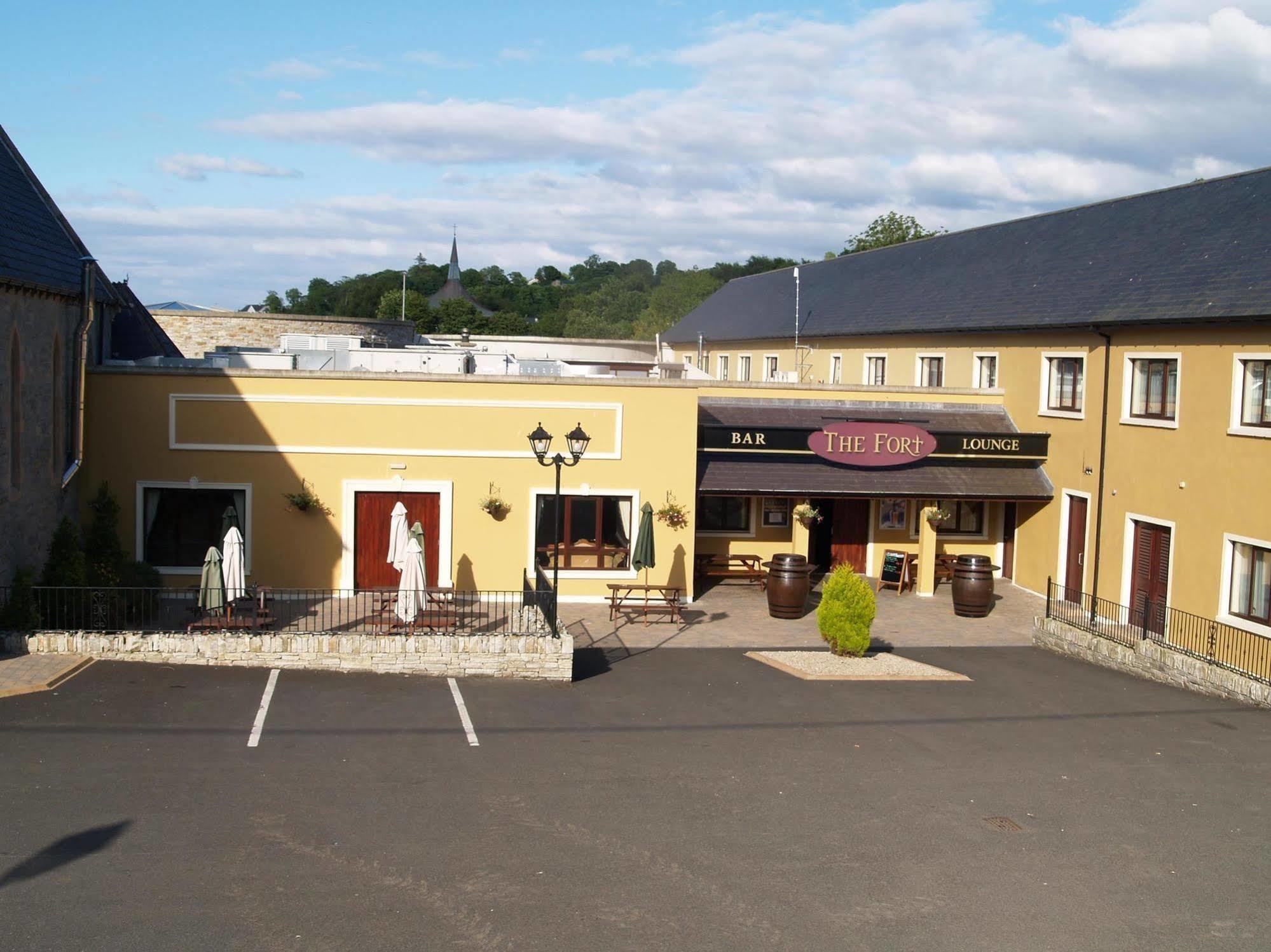 An Grianan Hotel Burt Exterior photo