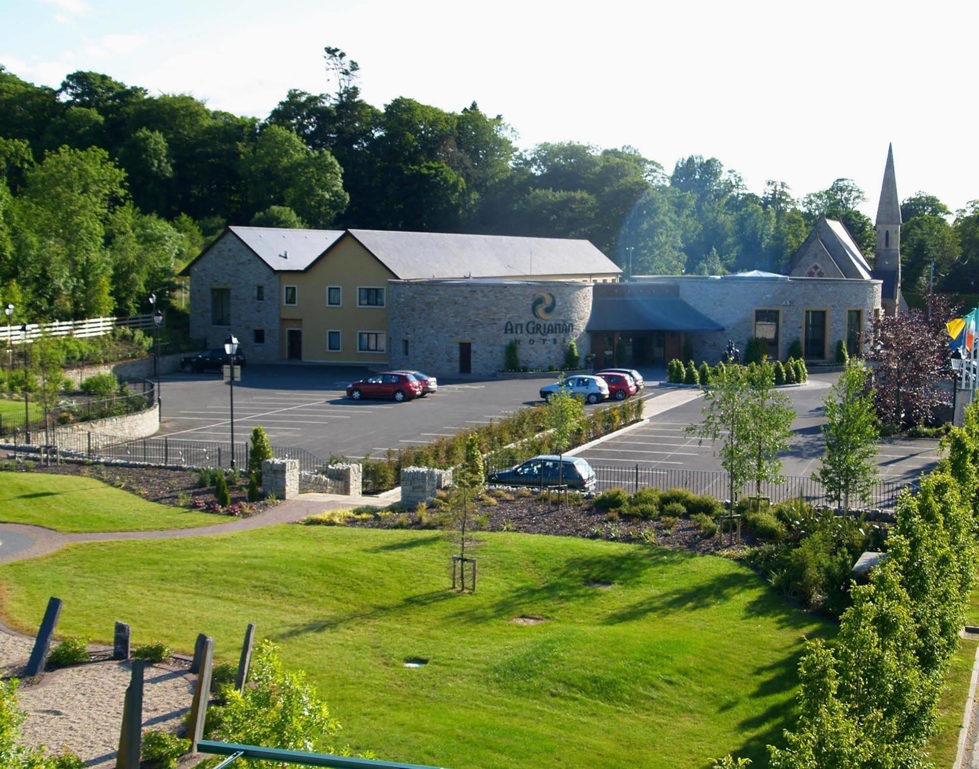 An Grianan Hotel Burt Exterior photo
