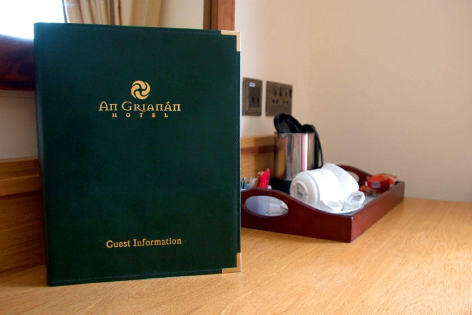 An Grianan Hotel Burt Exterior photo